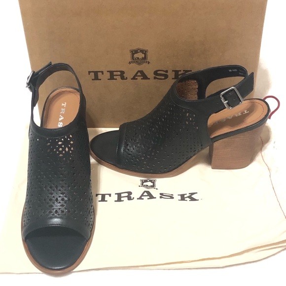 NWB Trask Parker Black Stacked Heel Slingback Sandals - Picture 2 of 6